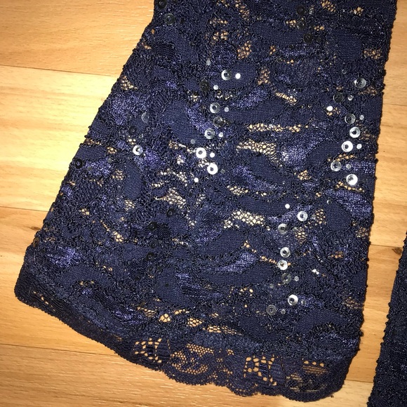 Navy blue one-sleeve lace dress with silver sequins - Picture 6 of 6